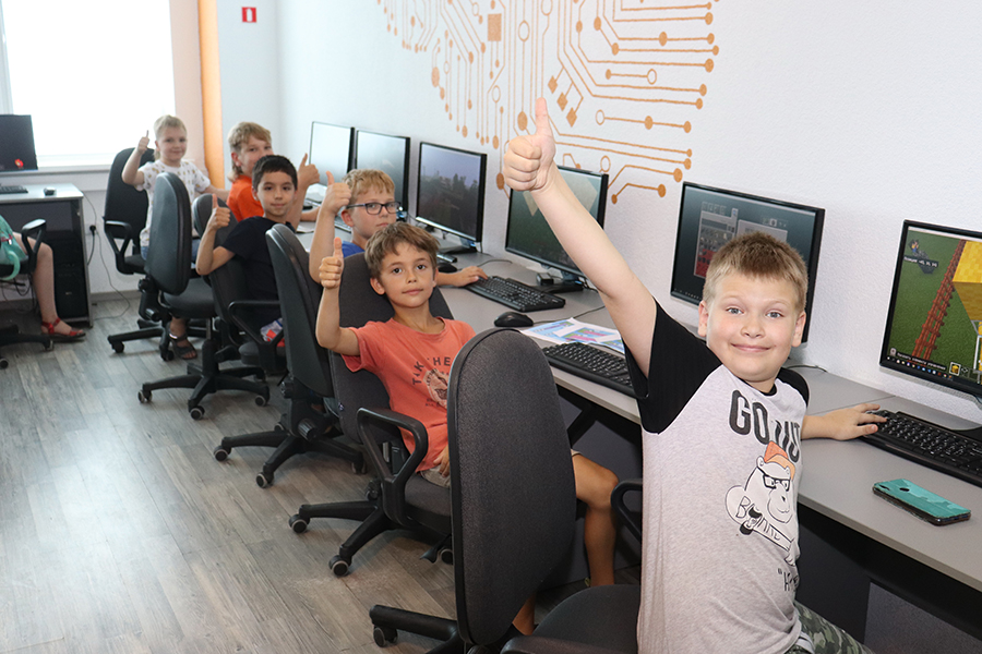 Python для джуниоров: Нейросети на практике